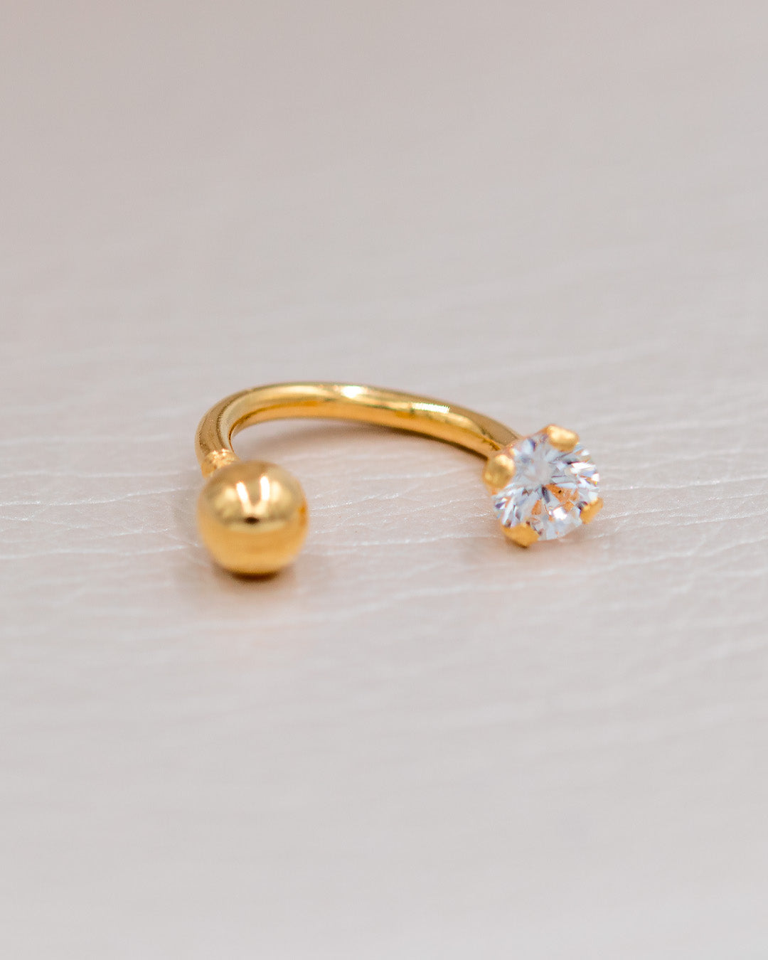 Piercing Tipo Candonga Circón - Oro Amarillo 18k