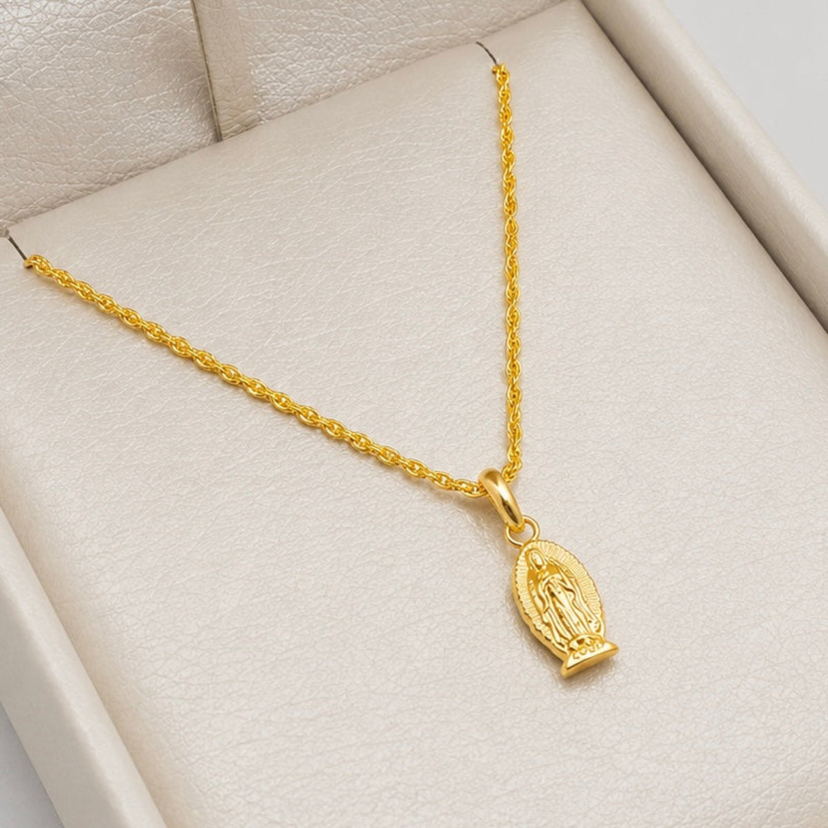 Set Cadena Mini Lazo + Dije Virgen de Guadalupe - Oro Amarillo 18K