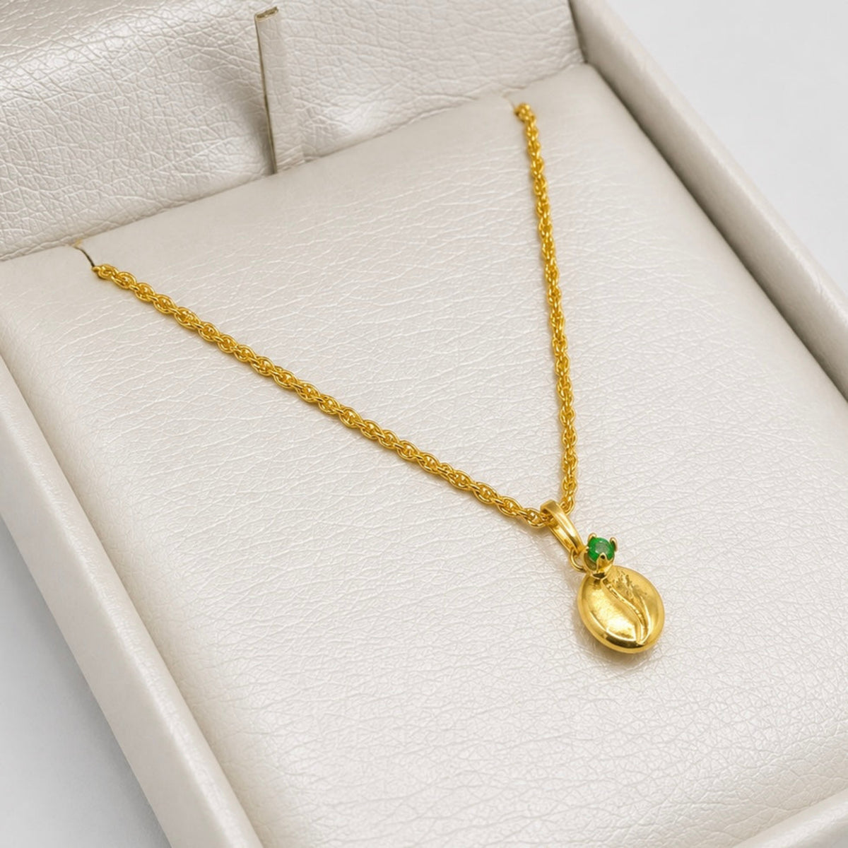 Set Cadena Mini Lazo + Dije Grano de Café Circón Verde - Oro Amarillo 18K