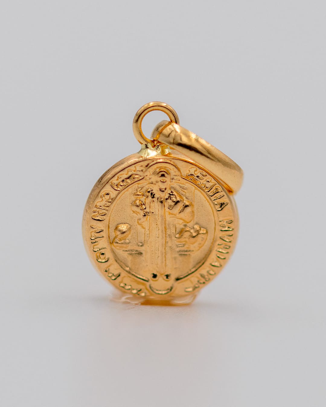 Dije San Benito, Oro Amarillo 18k - 0,4 gr