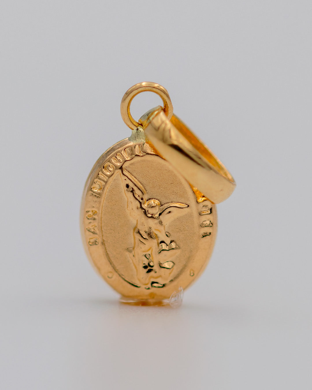 Dije Arcangel San Miguel, Oro Amarillo 18k - 0,4 gr