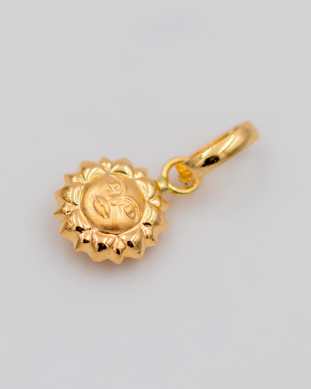 Dije De Sol, Oro Amarillo 18k - 0,3 gr