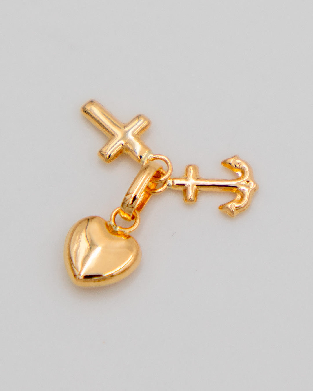 Dije Tres Gracias, Oro Amarillo 18k - 0,55 gr