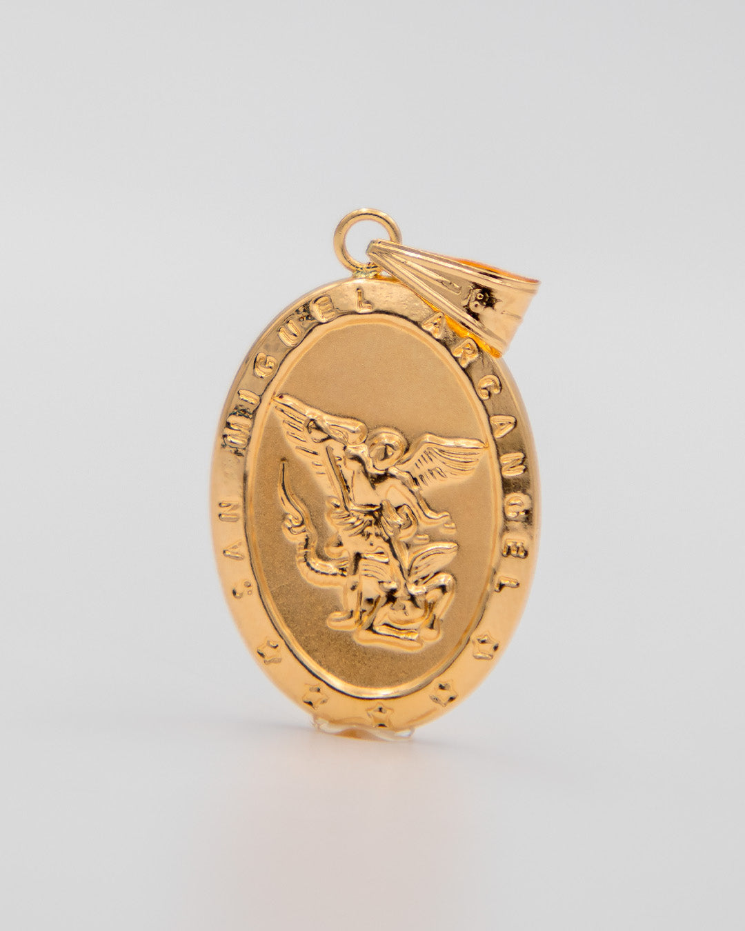 Dije Arcangel San Miguel, Oro Amarillo 18k - 3,8 gr
