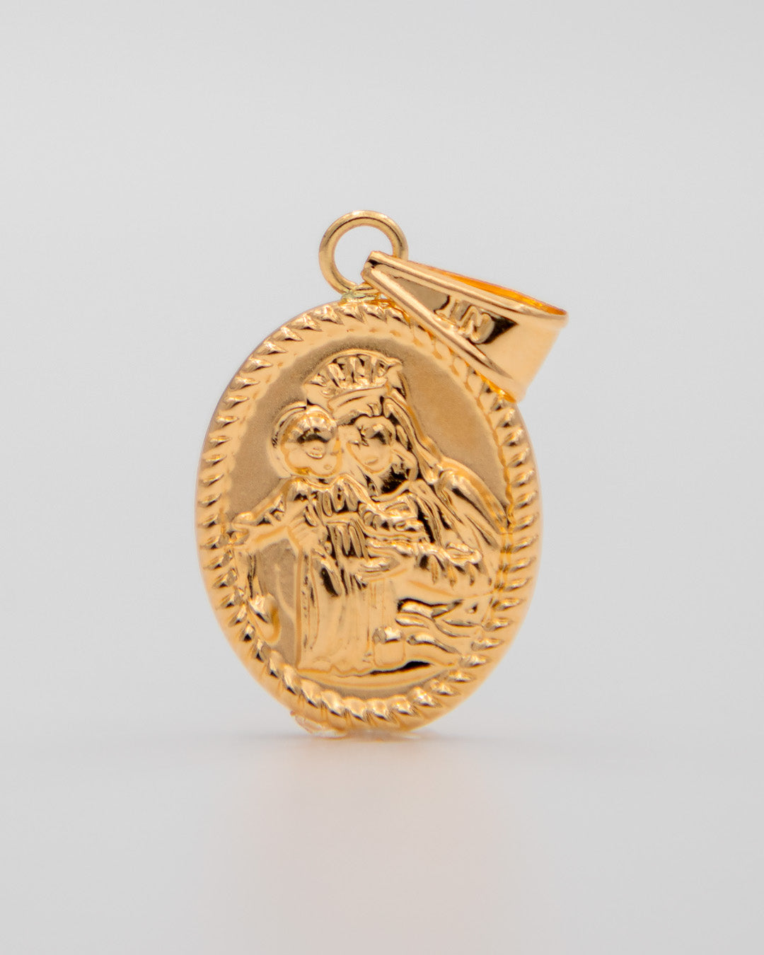 Dije Virgen Del Carmen, Oro Amarillo 18k - 2,1 gr