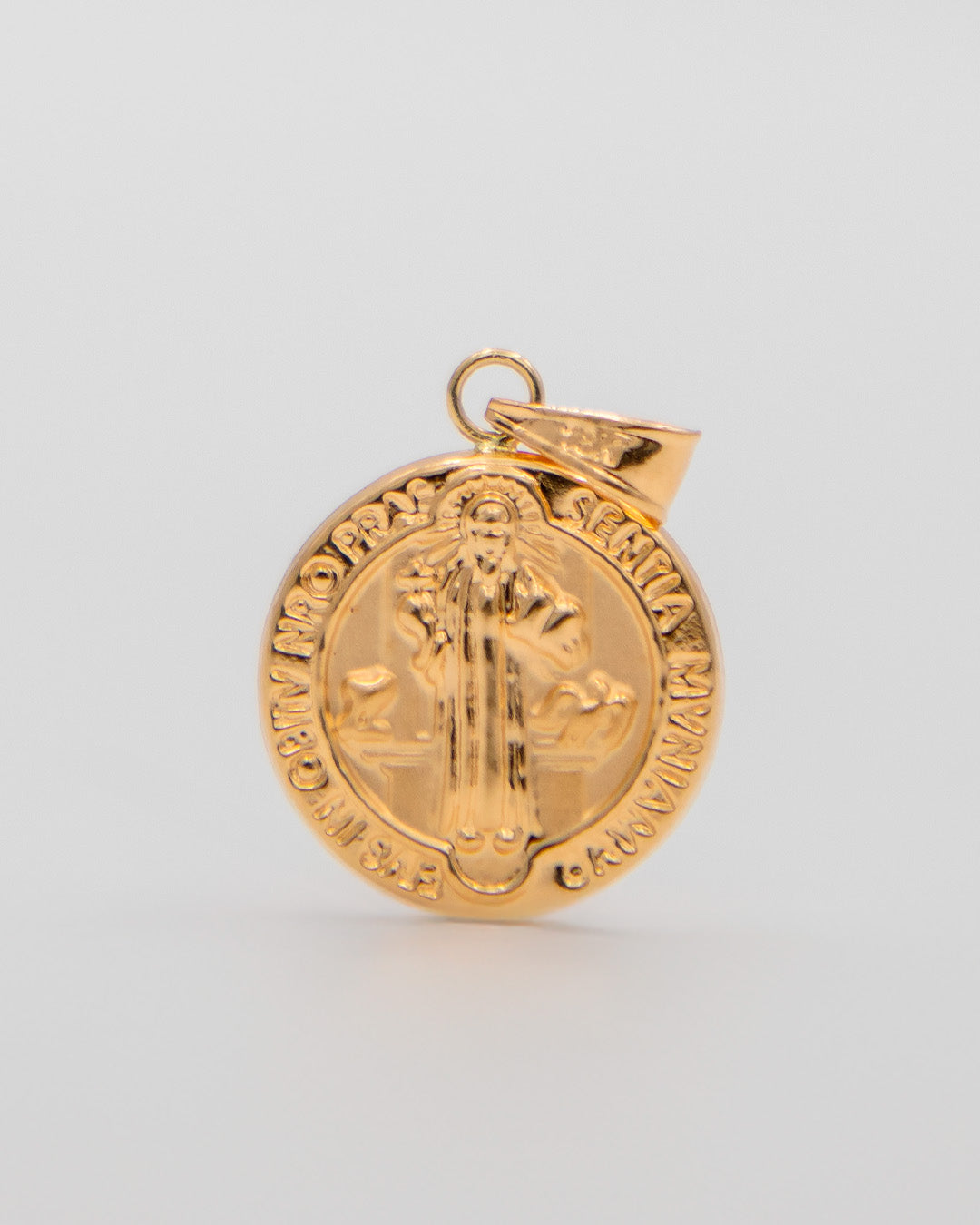 Dije San Benito, Oro Amarillo 18k - 1,35 gr