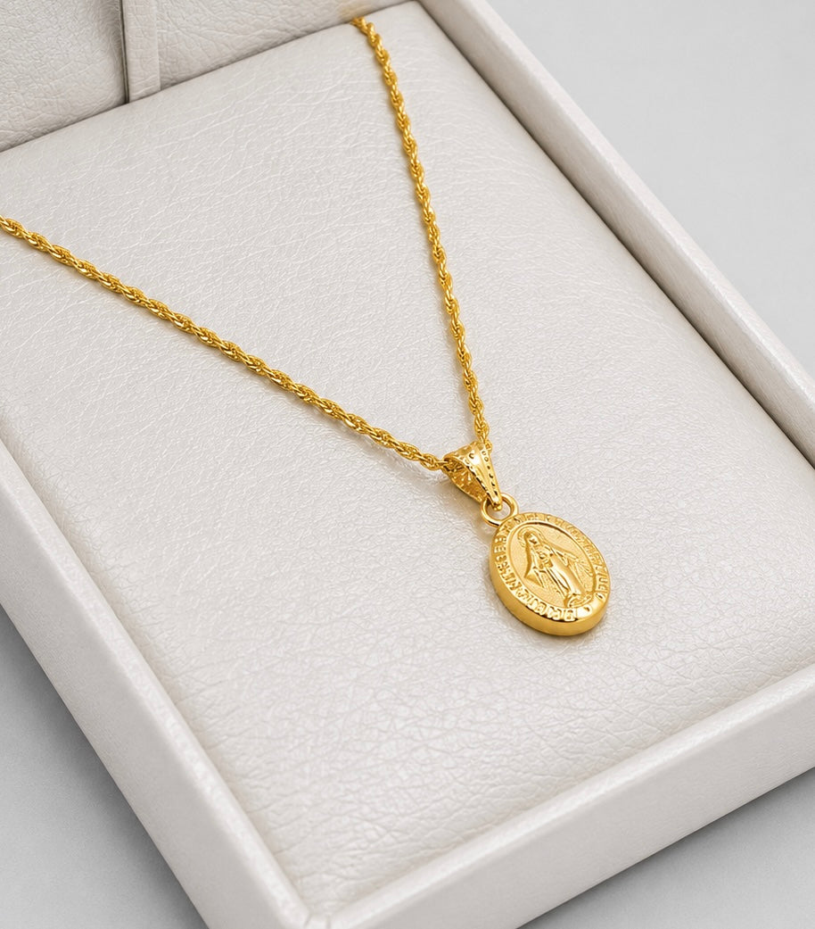 Set Cadena Mini Lazo + Dije Virgen Milagrosa - Oro Amarillo 18K